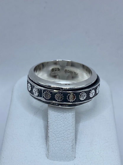 Sello de ley .925 en el interior del anillo giratorio con soles con rostro talla 7 — plata auténtica artesanal Taxco