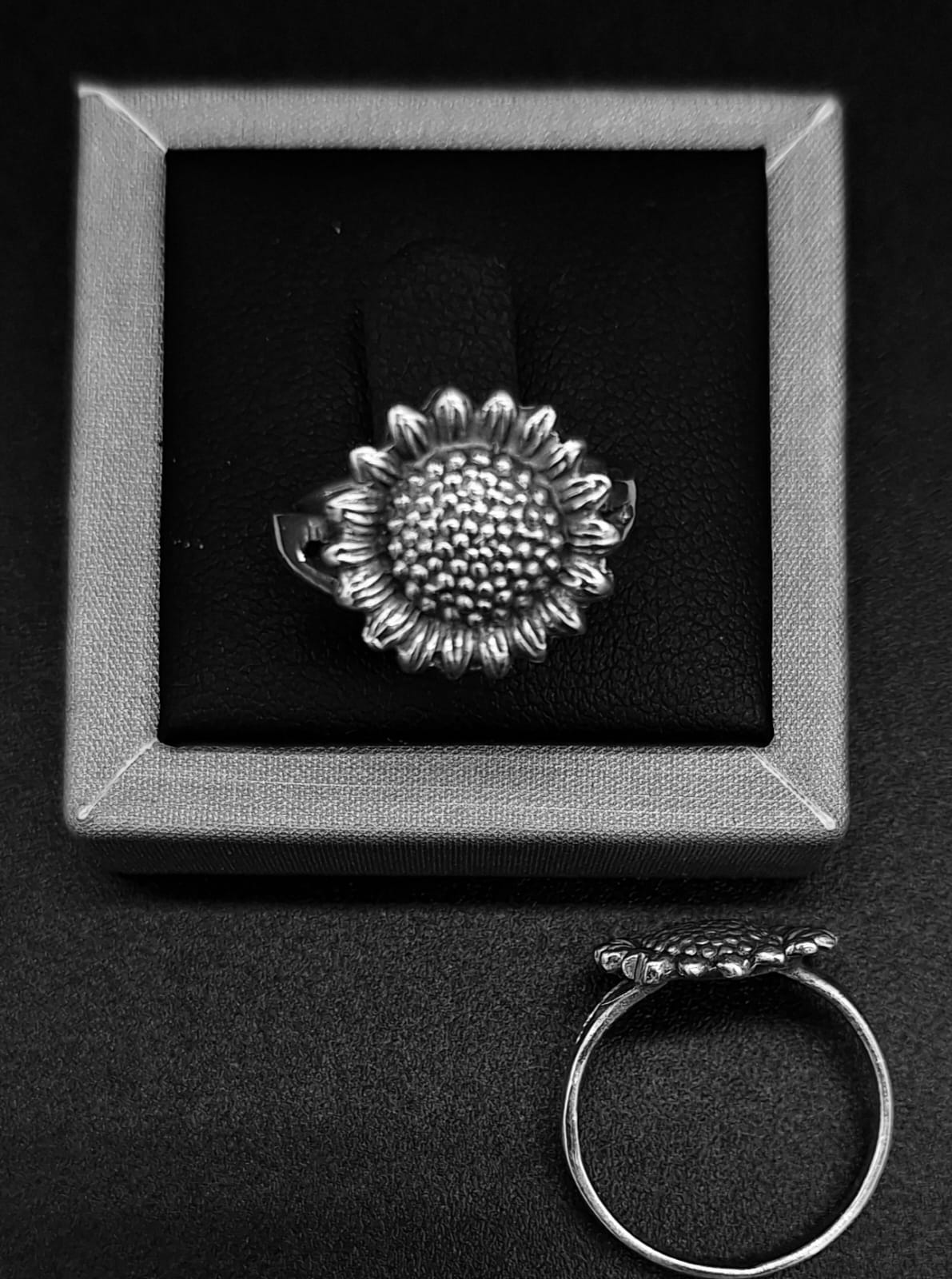 ANILLO GIRASOL EN PLATA LEY 925