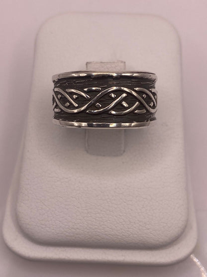 Anillo de Plata 925 Estilo Celta Trenzado — detalle de piedra