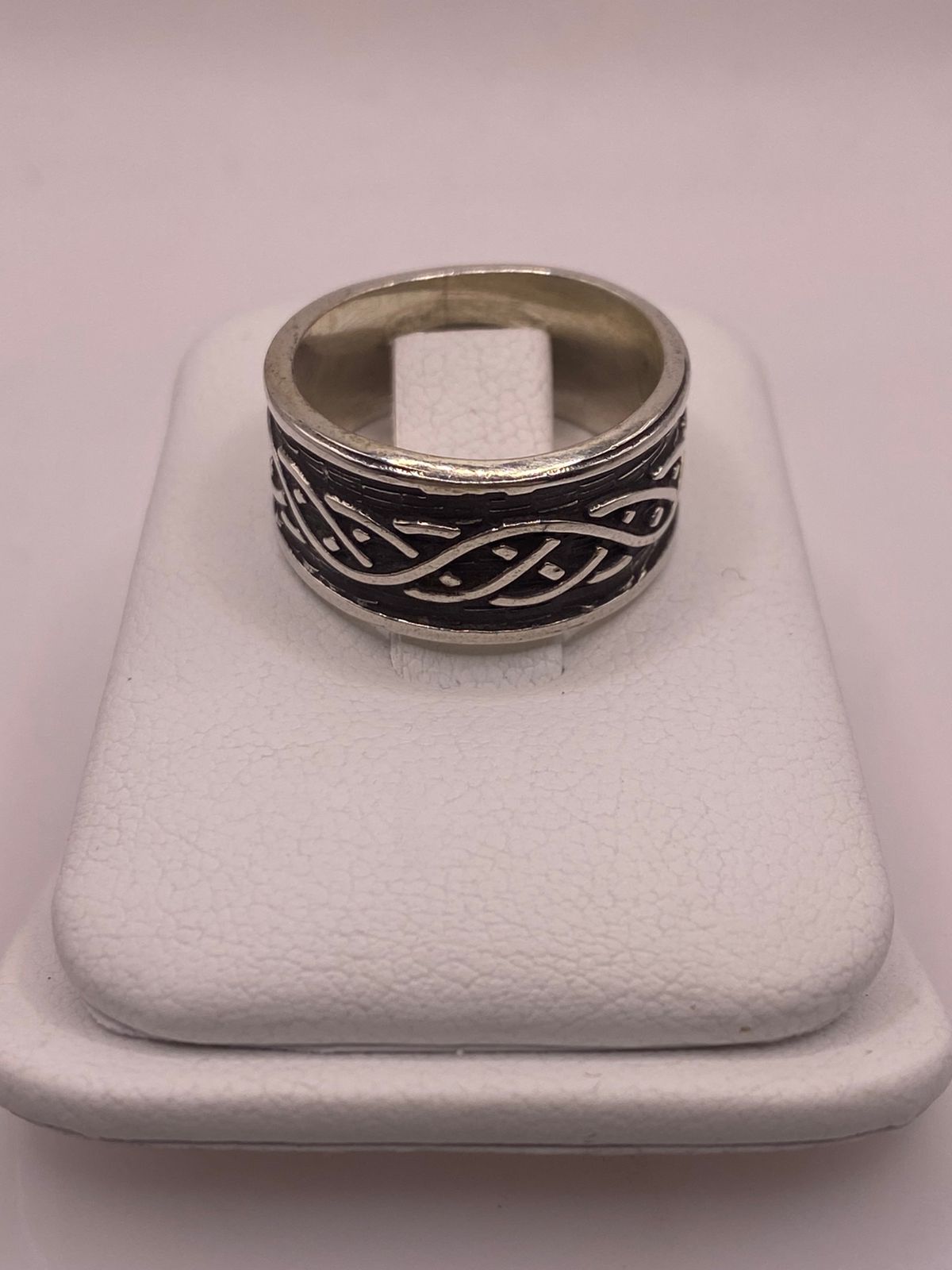Anillo de Plata 925 Estilo Celta Trenzado con Acabado Oxidado