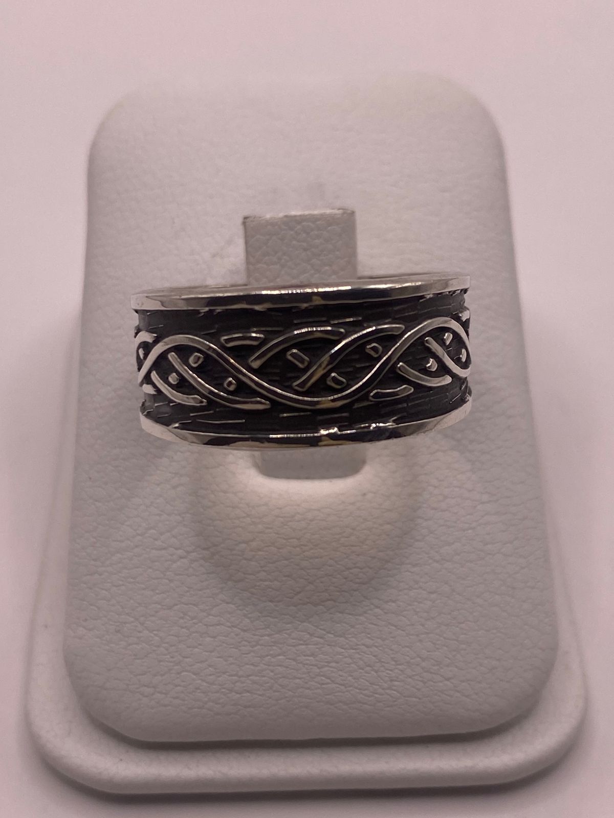Anillo de Plata 925 con Diseño Celta Trenzado y Acabado Oxidado