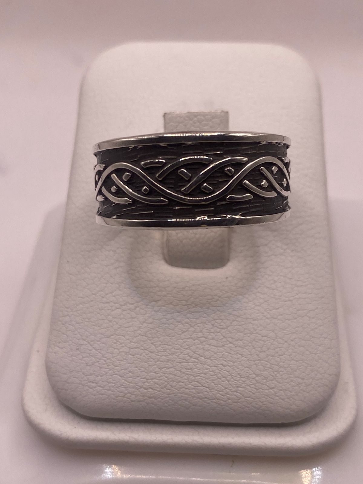 Anillo de Plata 925 con Diseño Celta Trenzado y Acabado Oxidado