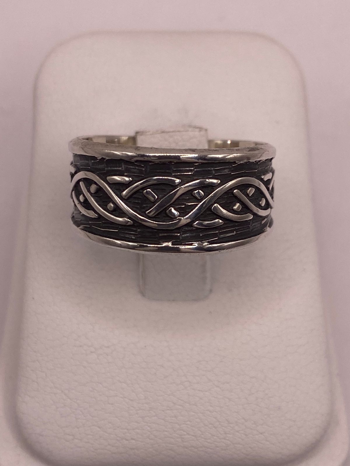 Anillo de Plata 925  con Diseño Entrelazado de Estilo Celta
