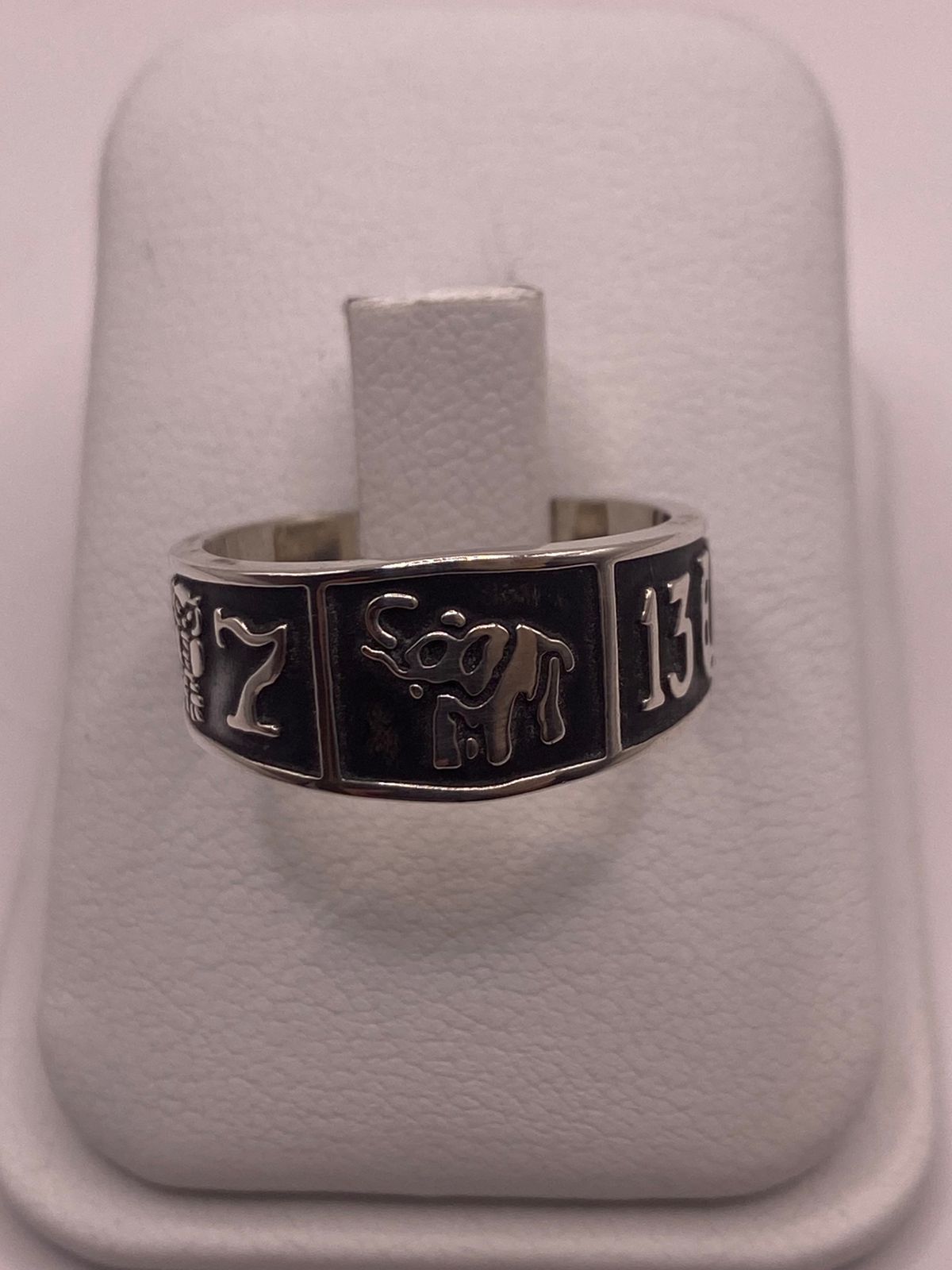 Anillo de Plata 925 con Elefante Simbólico y Diseño Artesanal