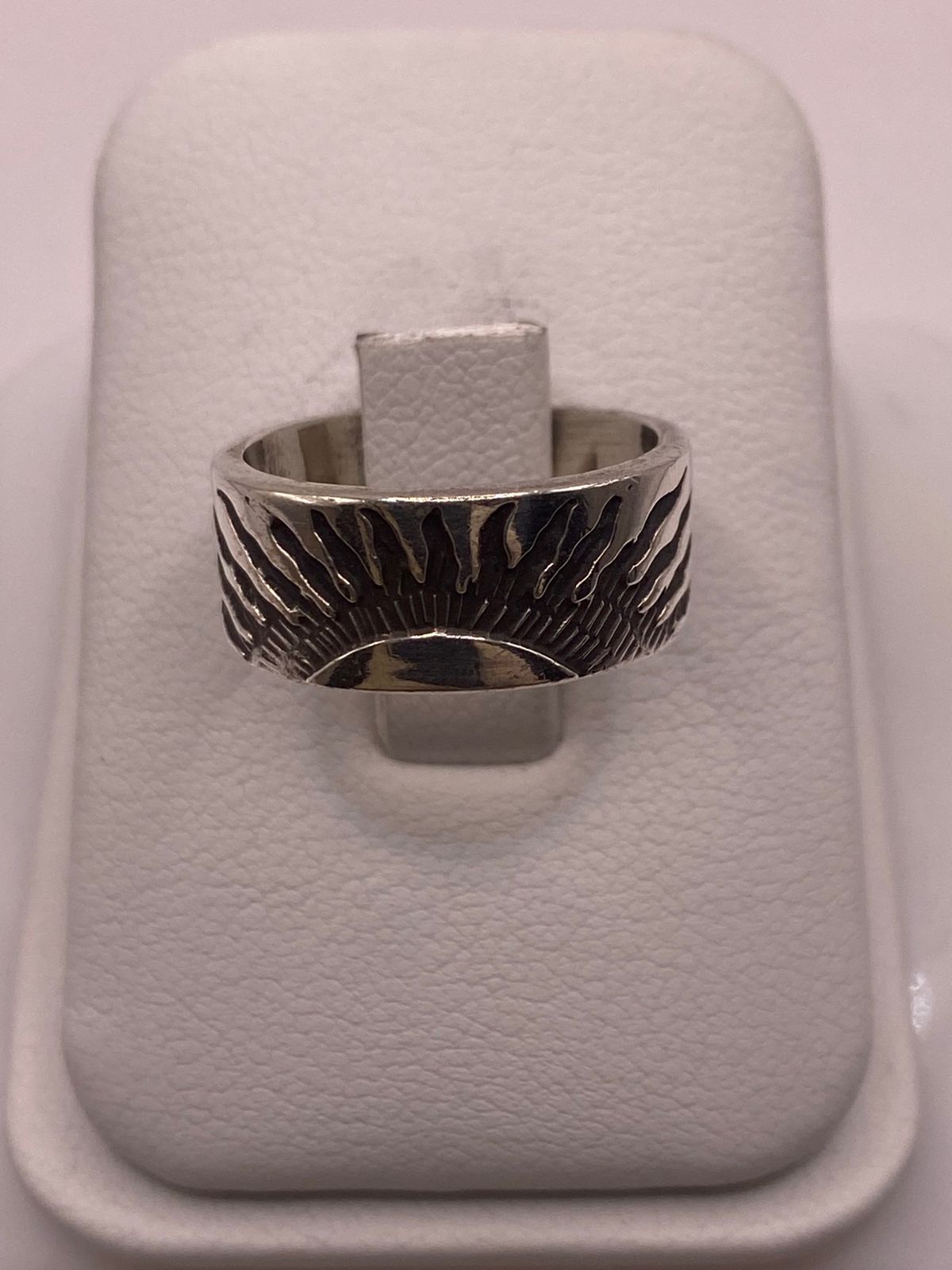 Anillo de Plata 925 con Grabado Artesanal de Espirales