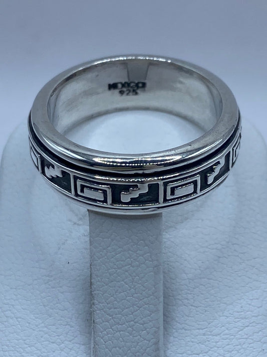 💍 Anillo de Plata 925 con Greca Clásica — vista lateral