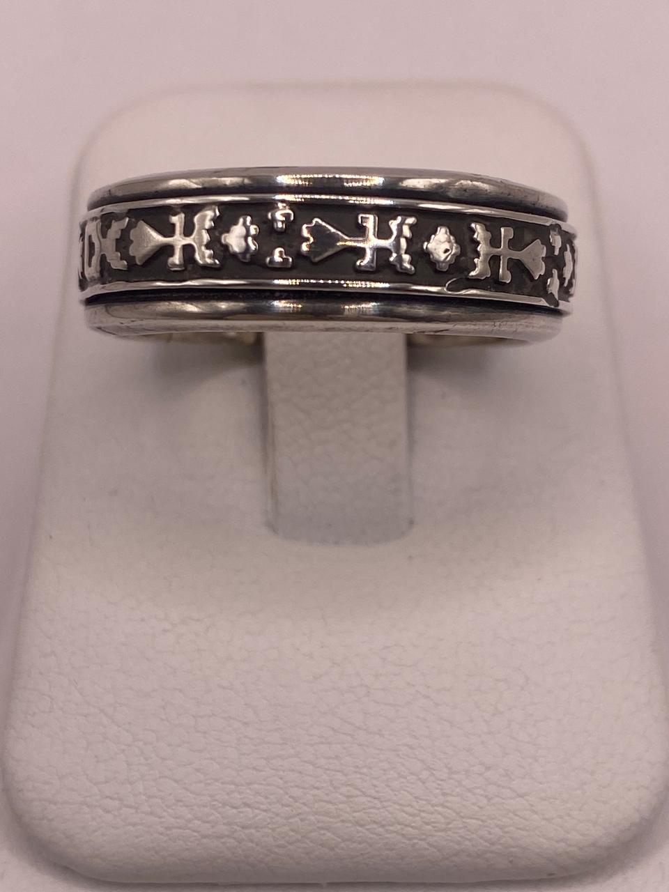 Anillo de Plata 925 con Símbolos Grabados y Acabado Oxidado
