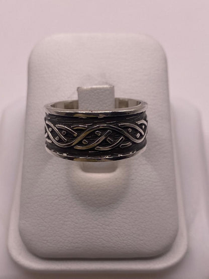 Anillo de Plata Esterlina 925 con Diseño Trenzado Estilo Celta y Acabado Oxidado — vista lateral