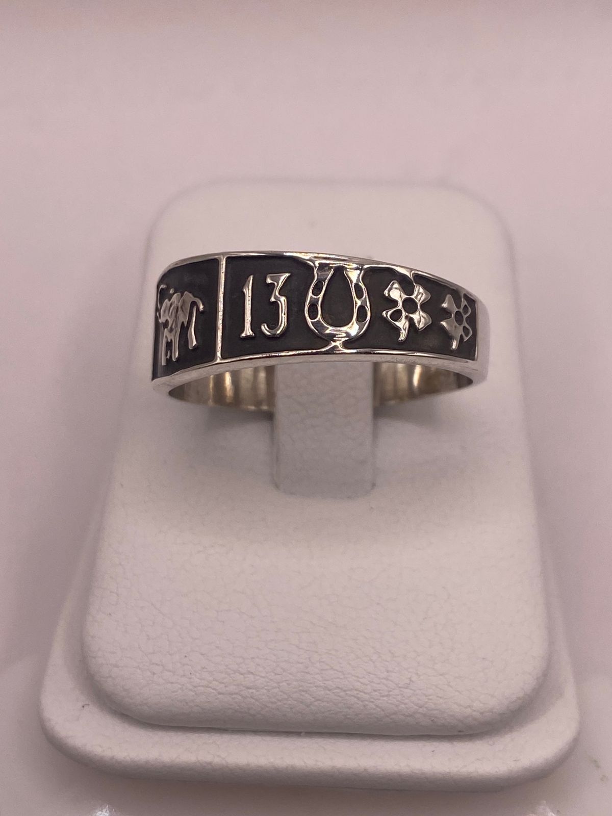 Anillo de Plata 925 con Elefante y Números de la Suerte