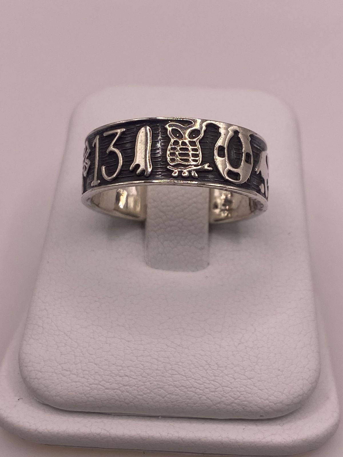 Anillo de Plata 925 con Símbolos de la Suerte