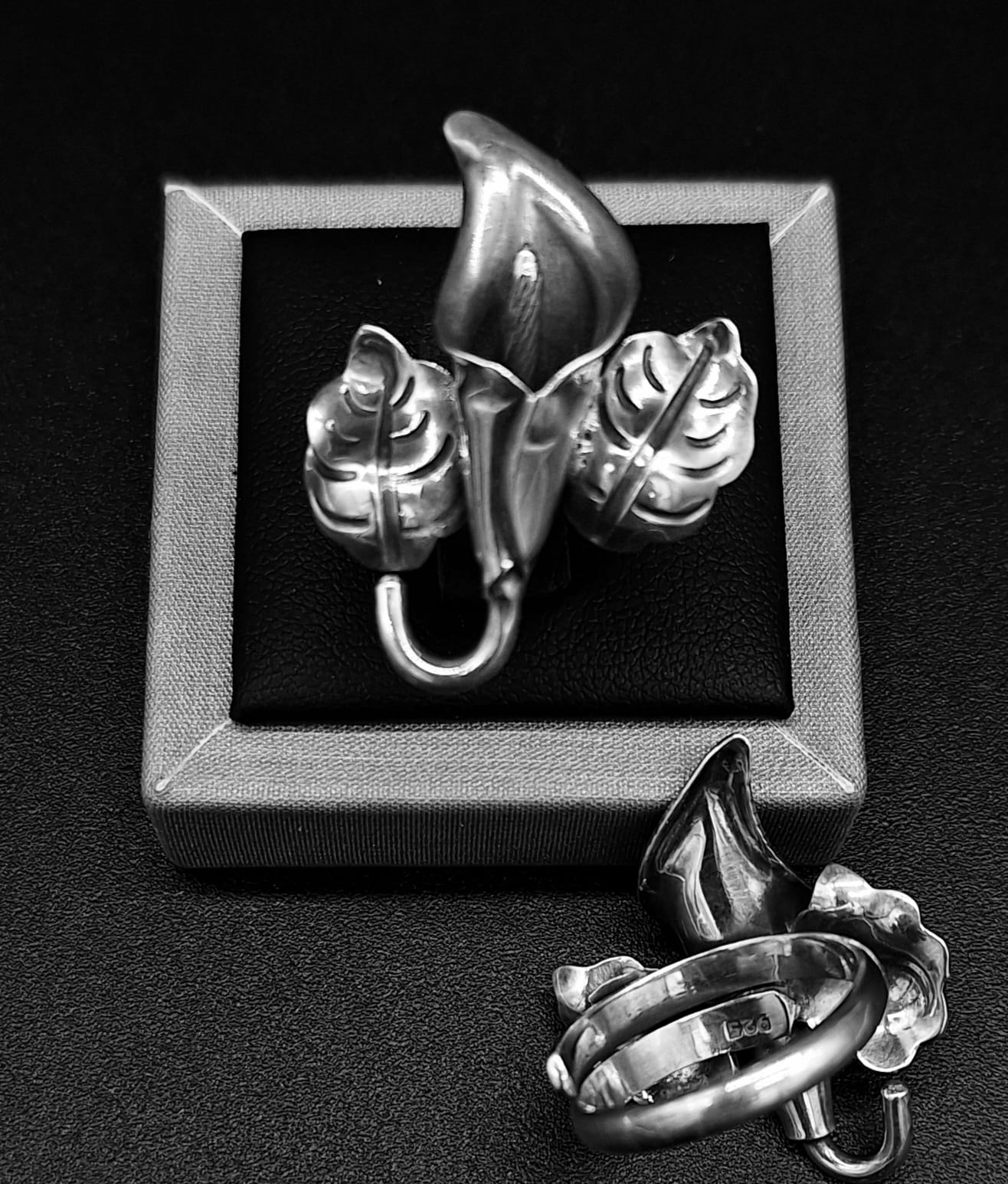 ANILLO ALCATRAZ  EN PLATA LEY 925.