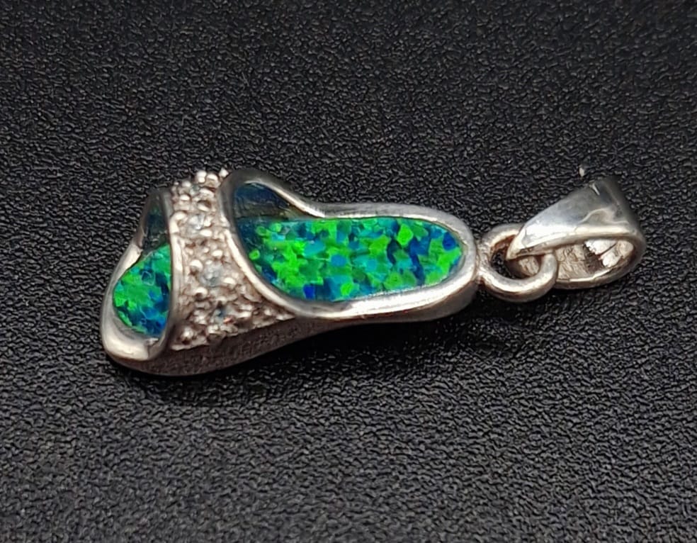 DIJE PLATA LEY 950 , CON OPALO VERDE