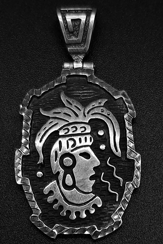 DIJE PLATA LEY 950 , MAYA .