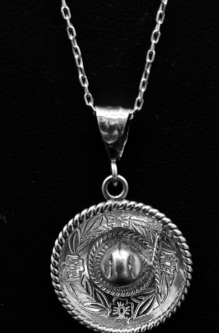 DIJE PLATA LEY 925.  SOMBRERO MEXICANO