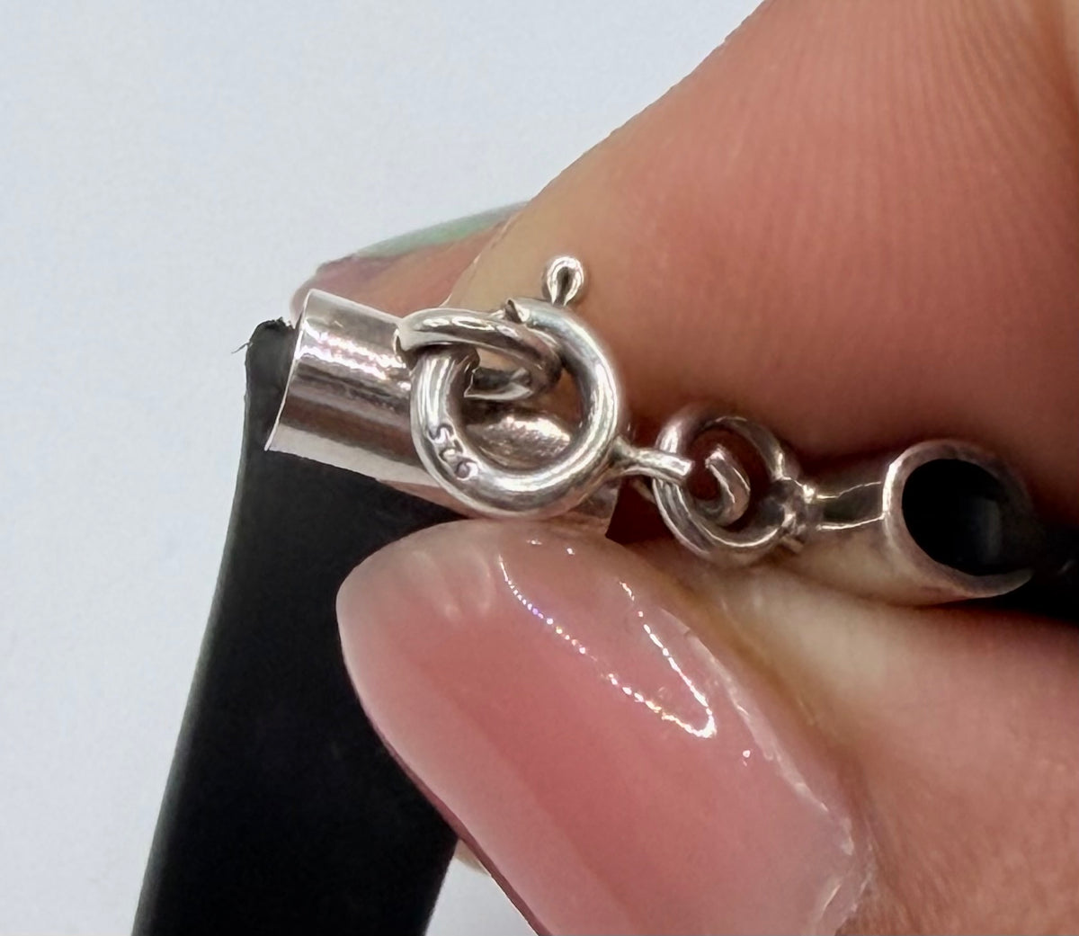Cierre seguro de plata de la pulsera con marca .925