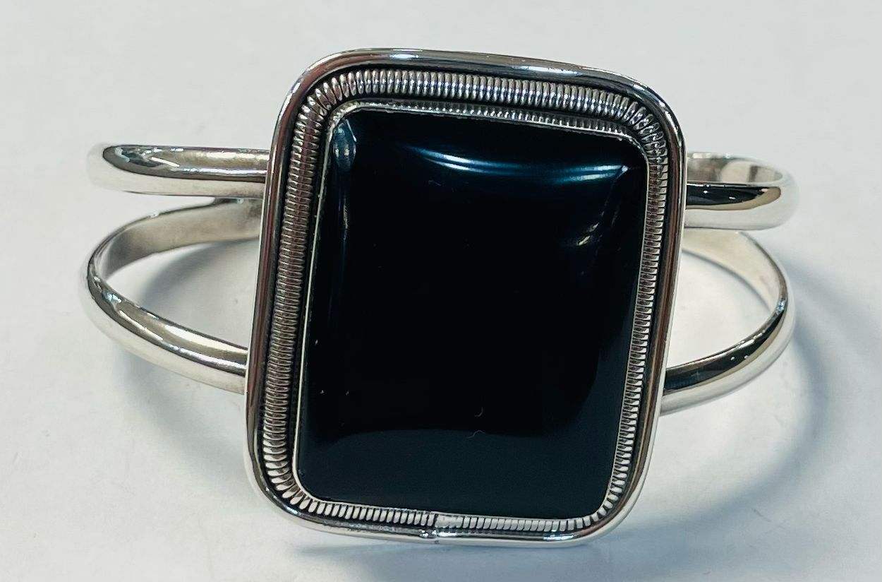 BRAZALETE EN PLATA LEY 925 CON OBSIDIANA