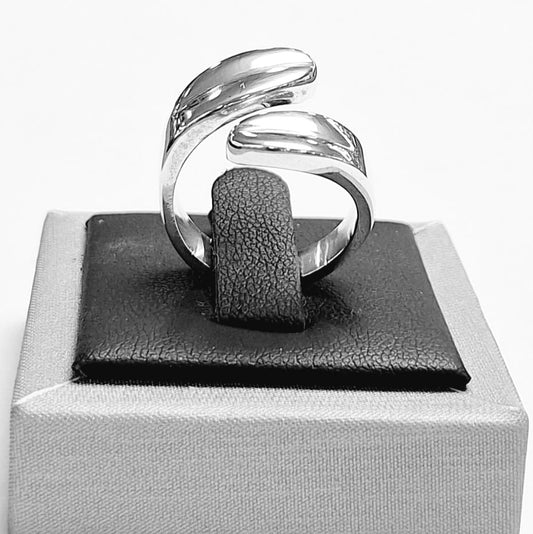 ANILLO EN PLATA LEY 925