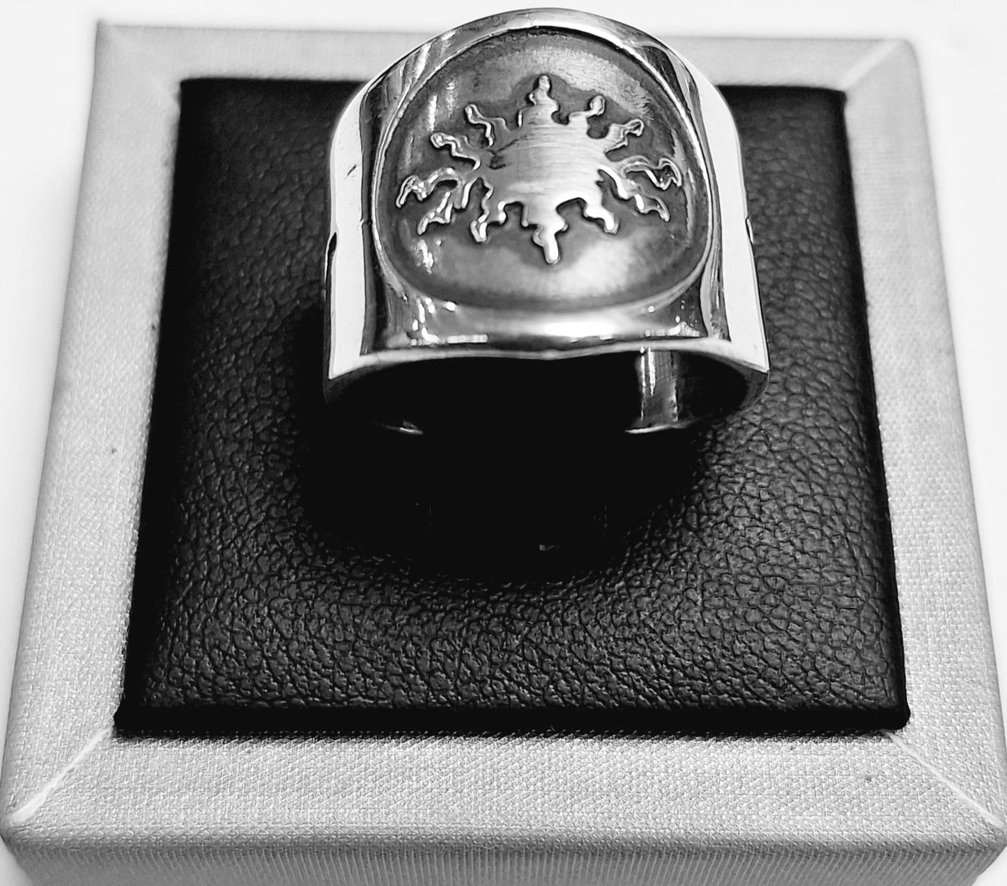 ANILLO EN PLATA LEY 925