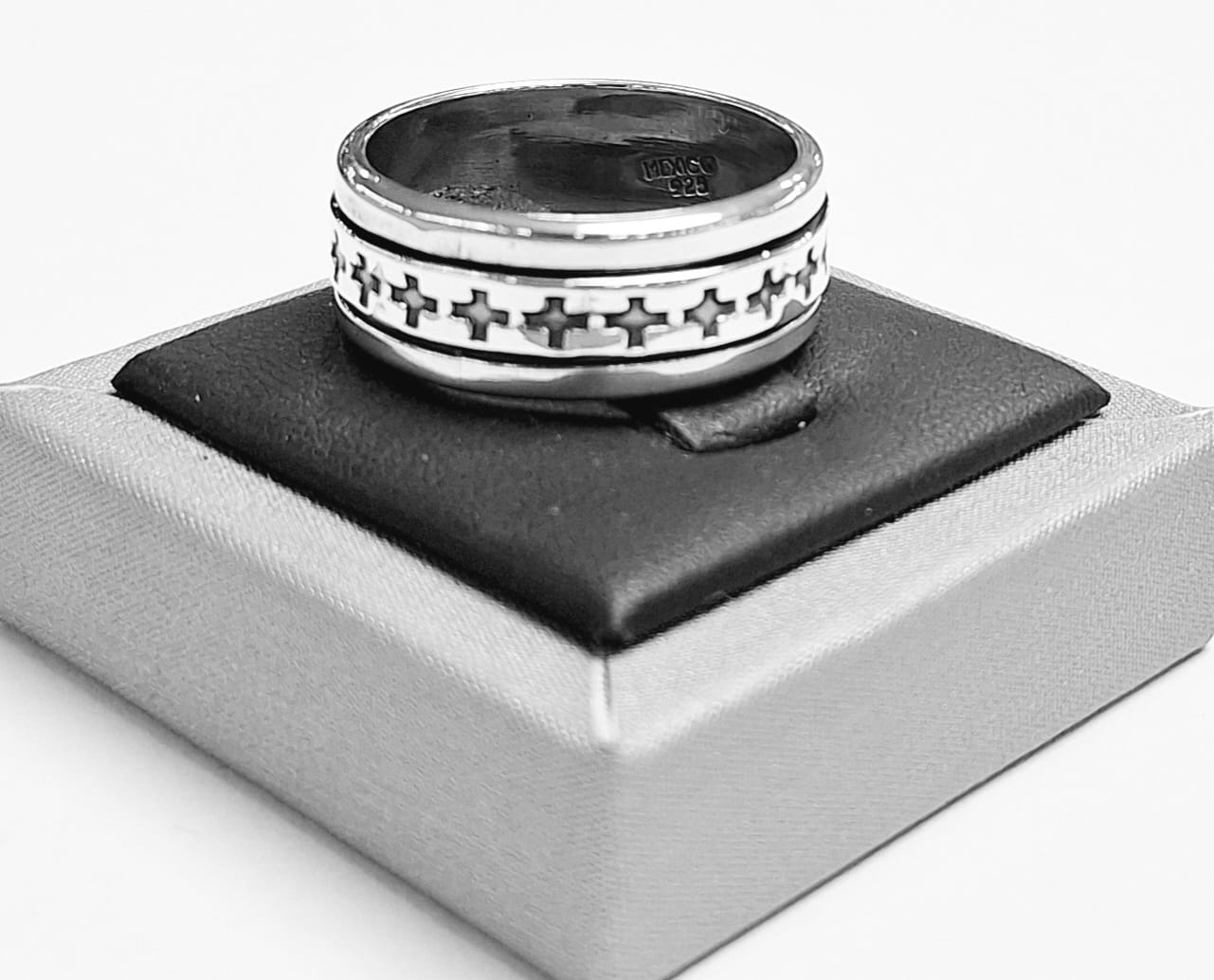 ANILLO ANTI ANSIEDAD EN PLATA LEY 925