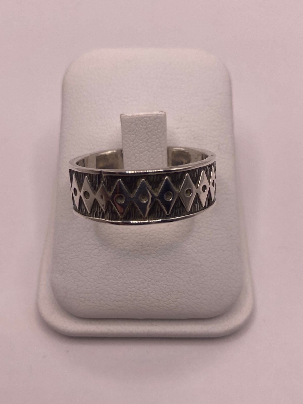 Anillo de Plata 925 con Grabado Geométrico