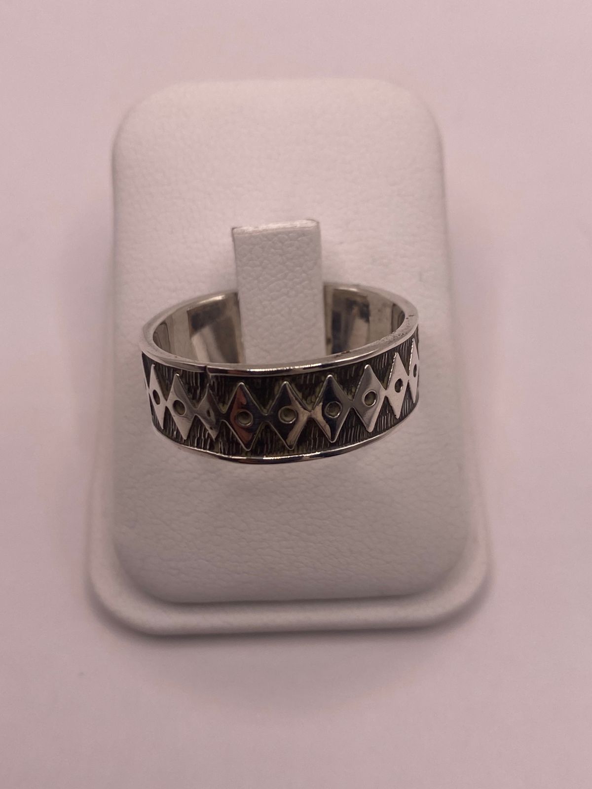 Anillo de Plata 925 con Grabado Geométrico