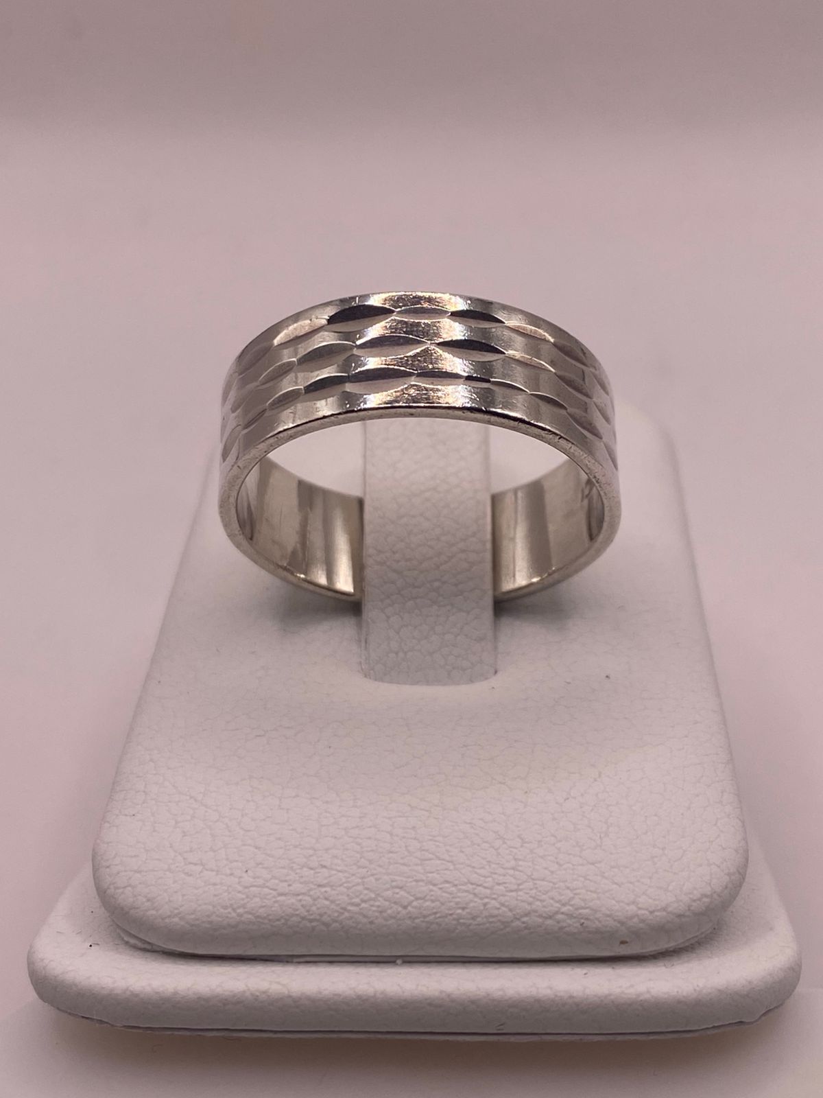 Anillo de Plata 925 con Textura Ondulada