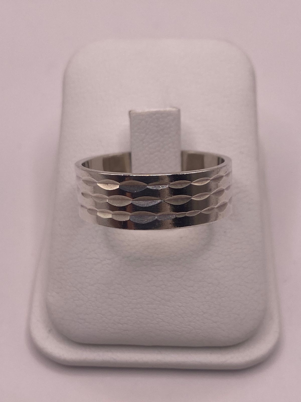 Anillo de Plata 925 con Textura Ondulada