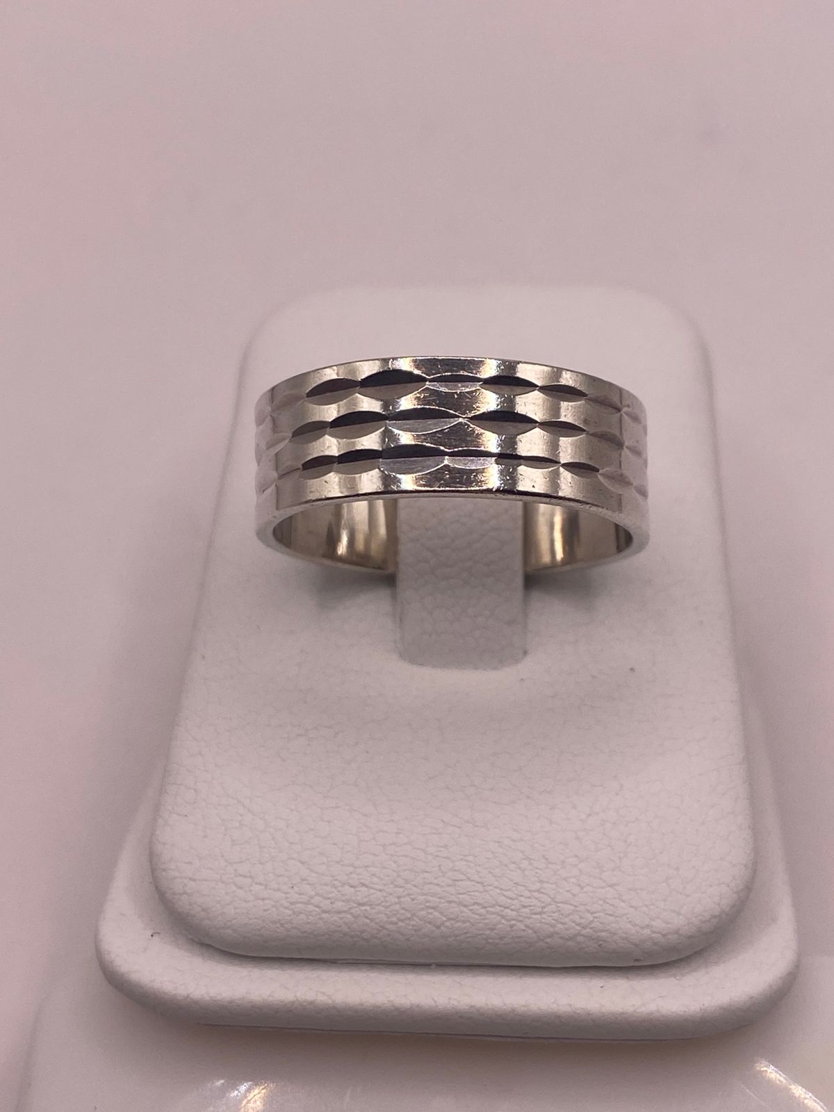 Anillo de Plata 925 con Textura Ondulada