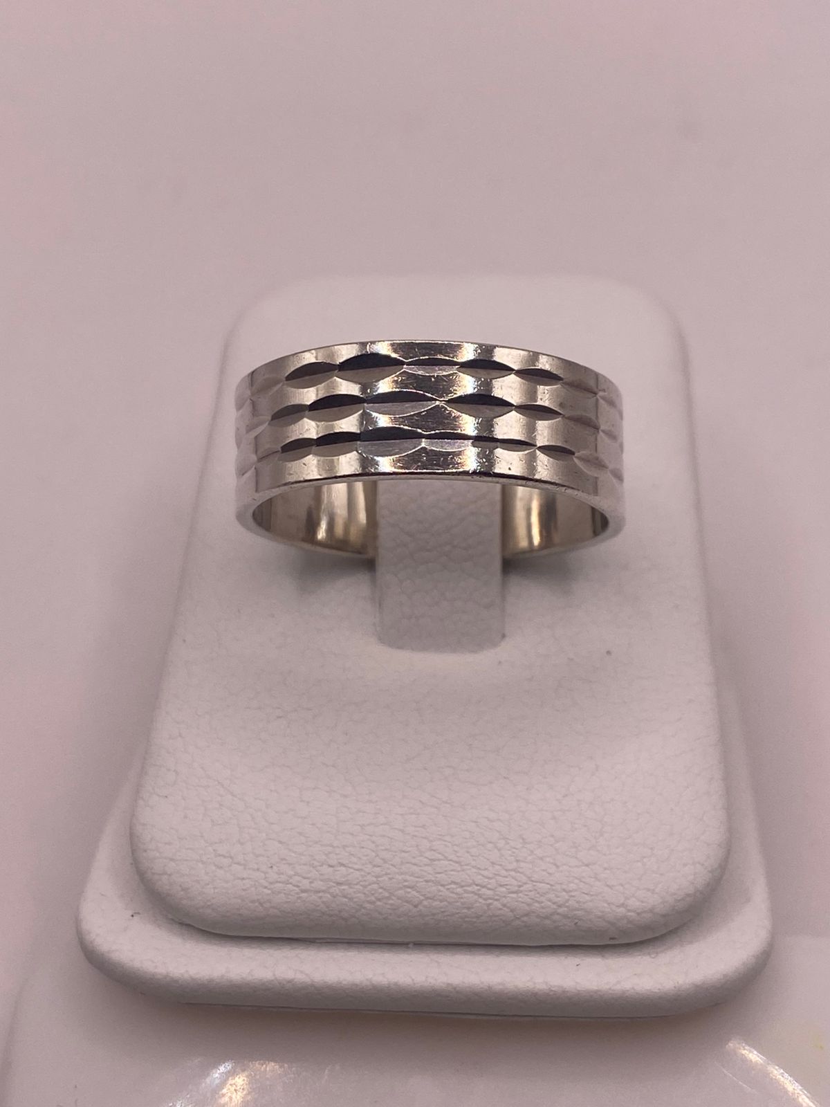 Anillo de Plata 925 con Textura Ondulada