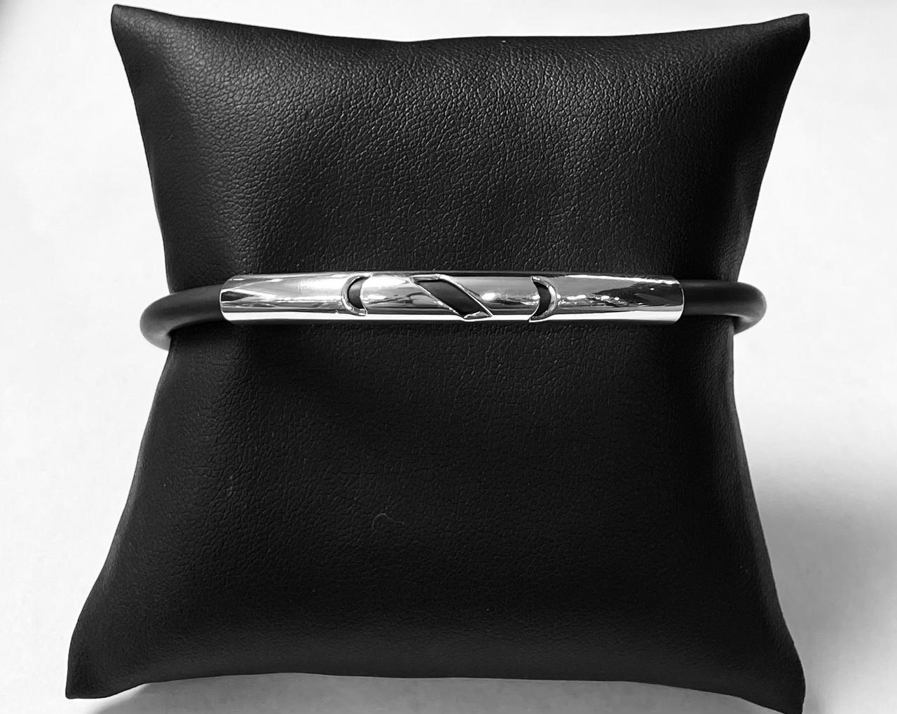 BRAZALETE EN PLATA LEY 925  CON CAUCHO