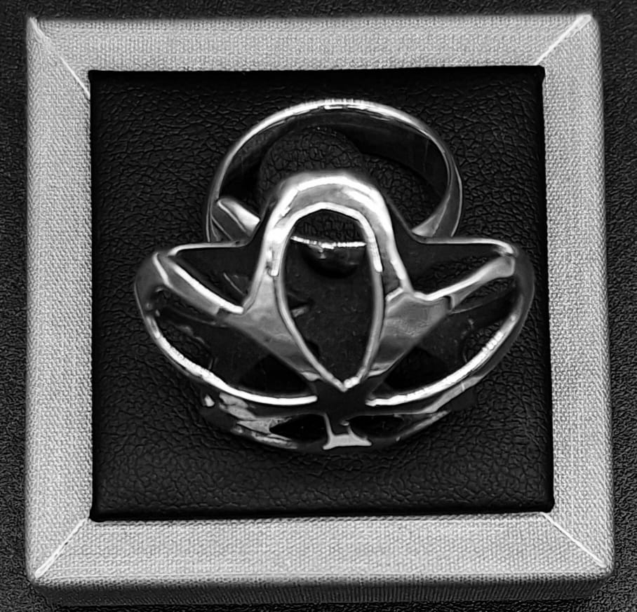 ANILLO FLOR EN  PLATA LEY 925