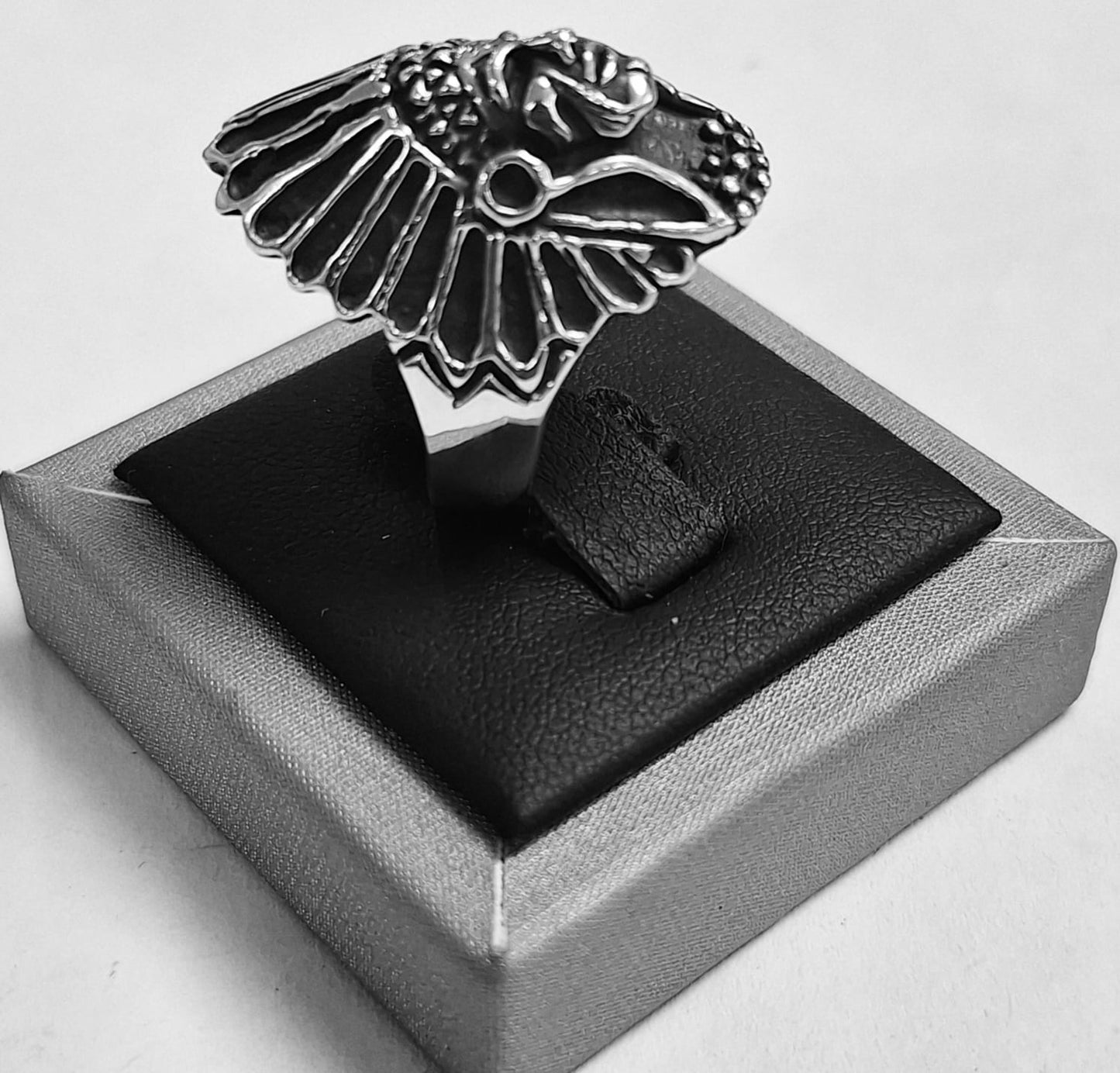 ANILLO INDIO EN PLATA LEY  925