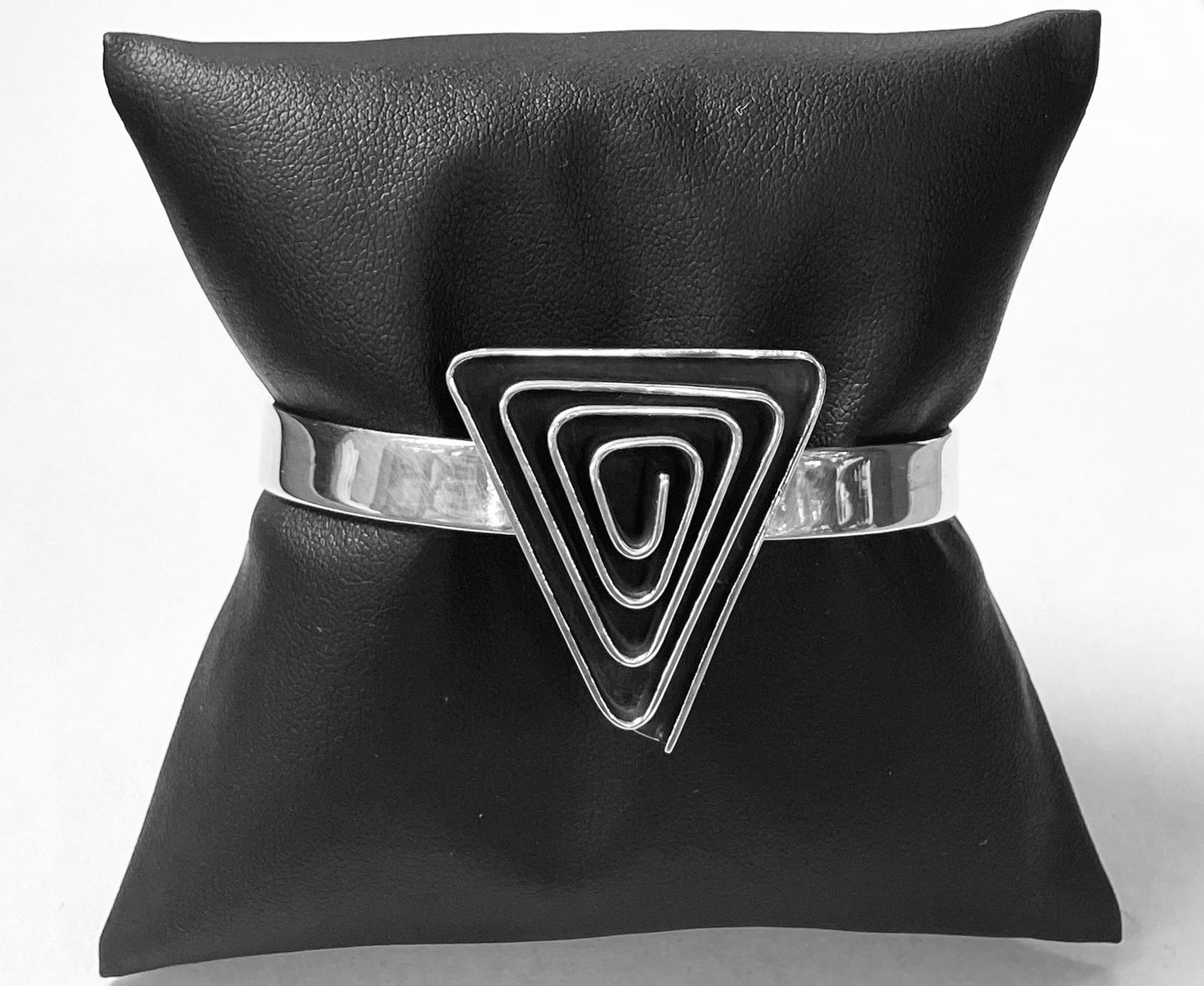 BRAZALETE CORRUGADO EN PLATA LEY 925