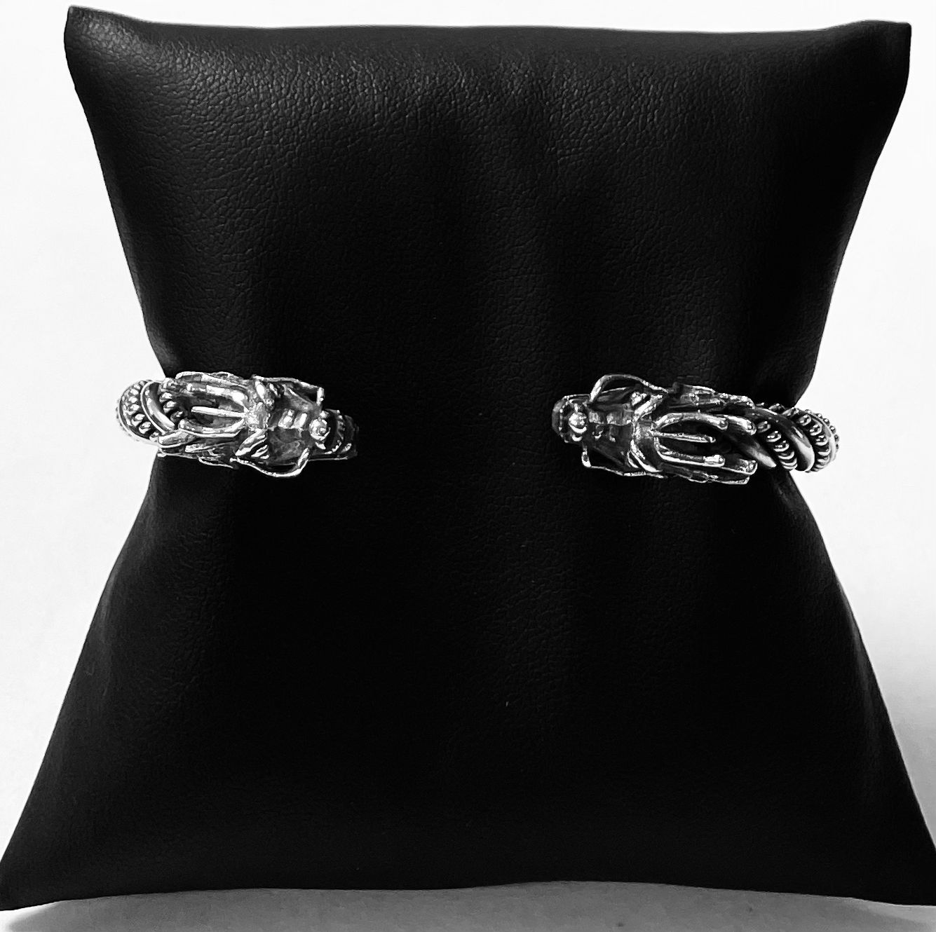 BRAZALETE CABEZA DE GRAGON EN PLATA LEY 925