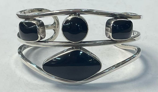 BRAZALETE CON OBSIDIANA EN PLATA LEY 925
