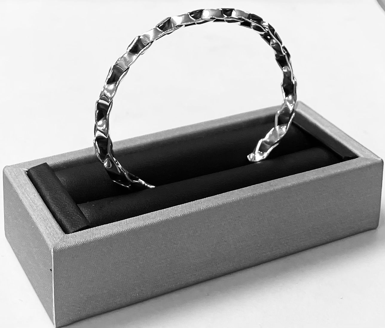 BRAZALETE EN PLATA LEY 925