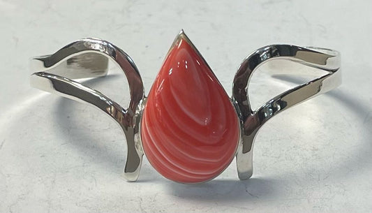 BRAZALETE CON CORAL ROSA  EN PLATA LEY 925