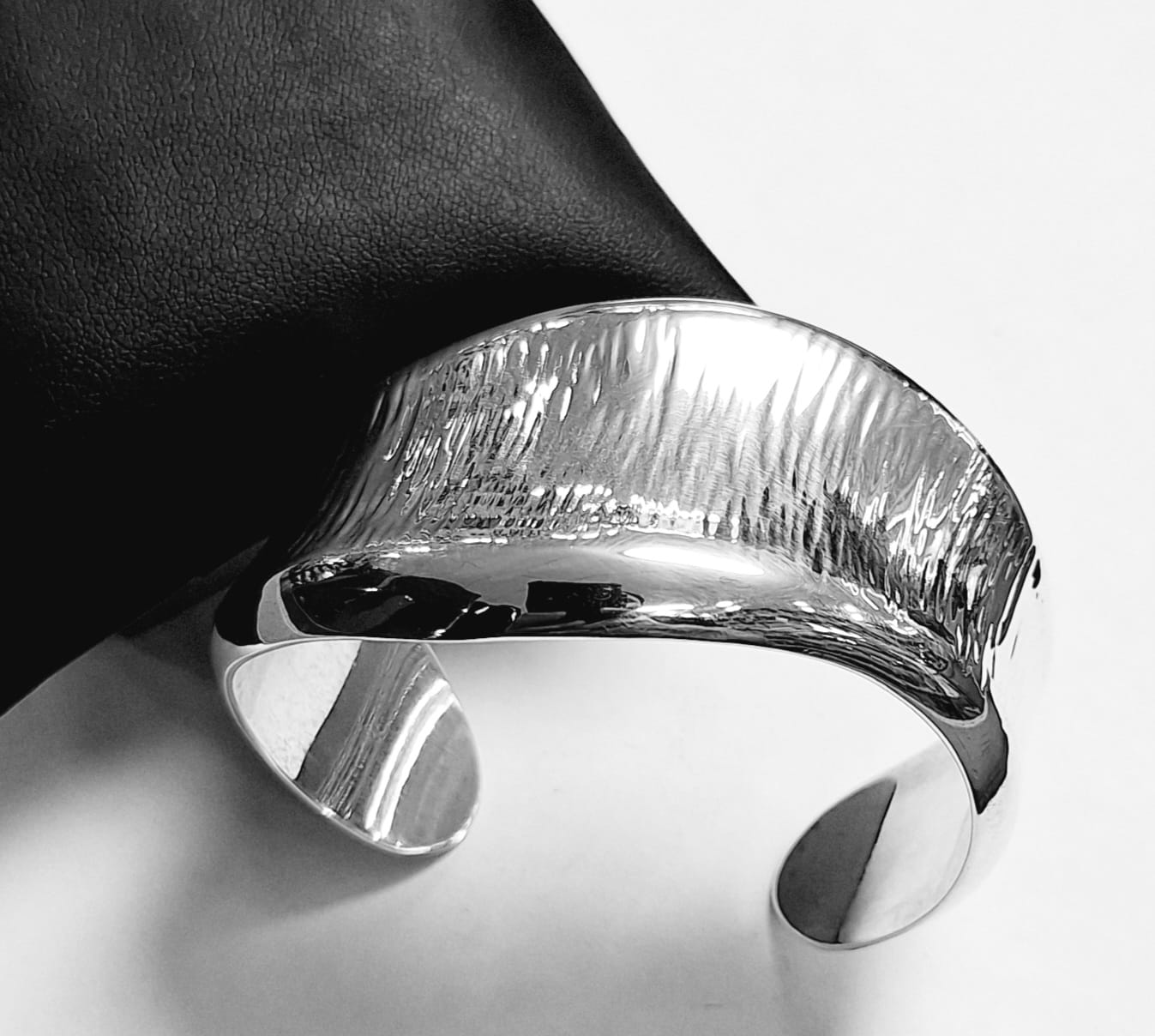 BRAZALETE EN PLATA LEY 950