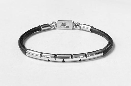 BRAZALETE EN PLATA LEY 925 CON CAUCHO