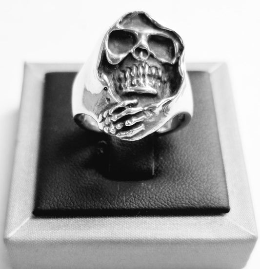 ANILLO CALAVERA CON CAPA EN PLATA LEY 925