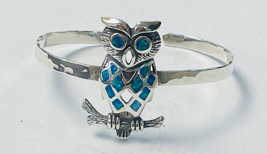 BRAZALETE CON OPALO EN PLATA LEY 925