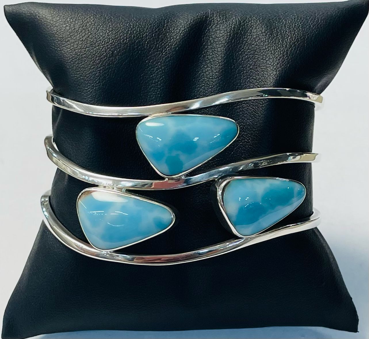 BRAZALETE CON LARIMAR EN PLATA LEY 925