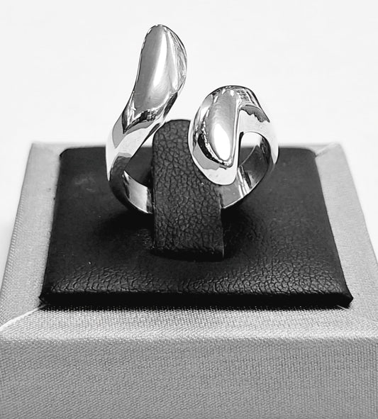 ANILLO EN PLATA LEY 925